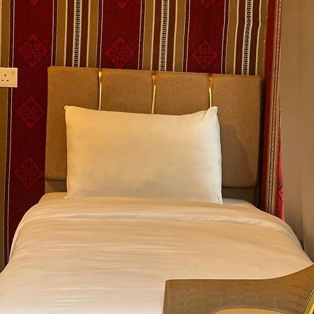 Rum Moon Luxury Camp Wadi Rum Esterno foto