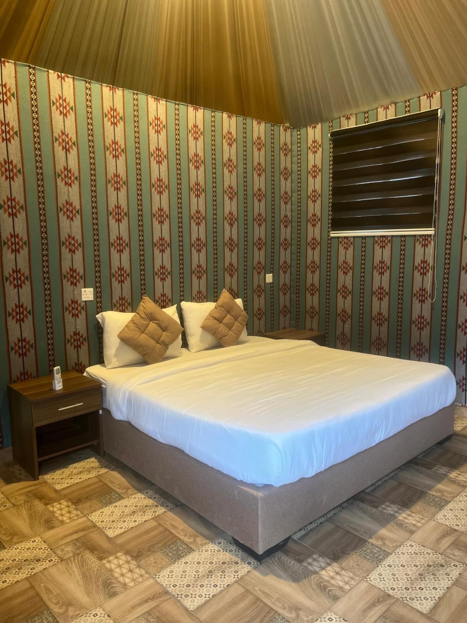 Rum Moon Luxury Camp Wadi Rum Esterno foto