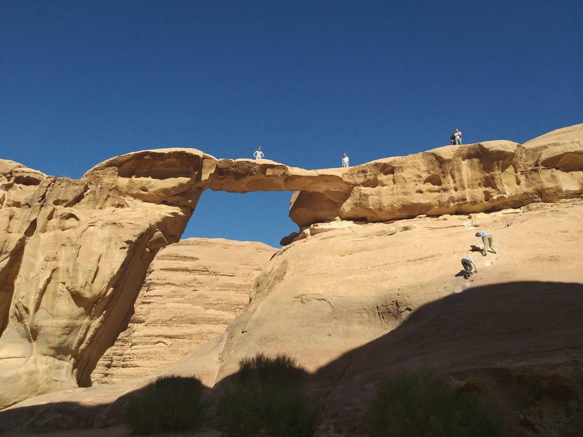 Rum Moon Luxury Camp Wadi Rum Esterno foto