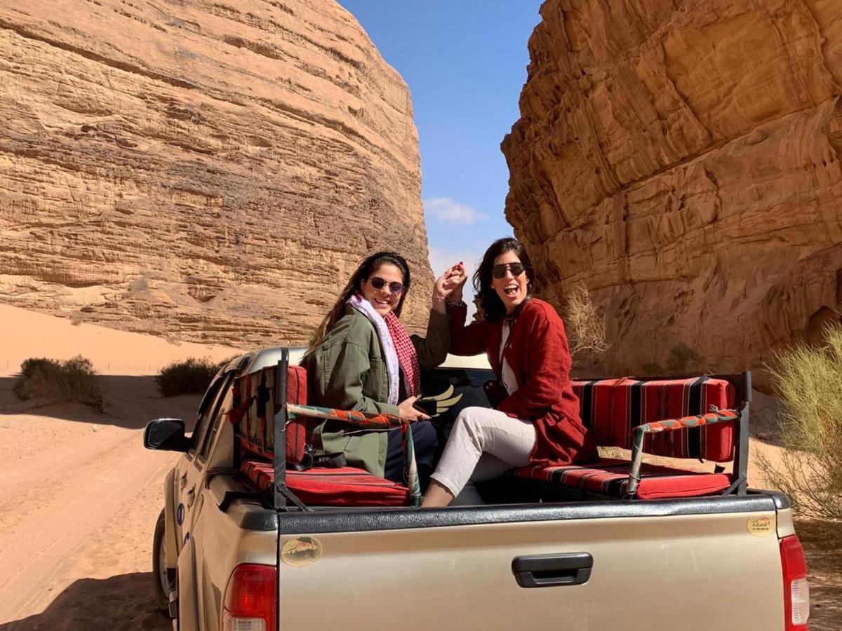 Rum Moon Luxury Camp Wadi Rum Esterno foto