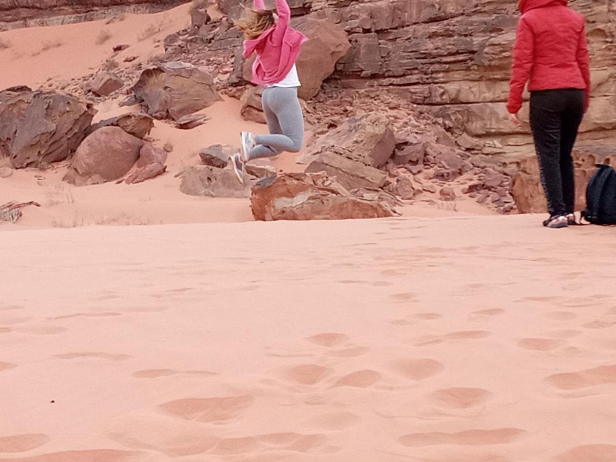 Rum Moon Luxury Camp Wadi Rum Esterno foto