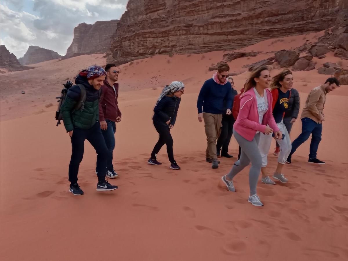 Rum Moon Luxury Camp Wadi Rum Esterno foto