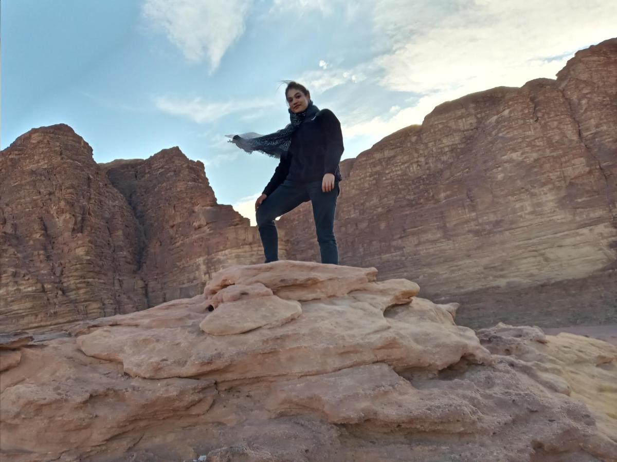 Rum Moon Luxury Camp Wadi Rum Esterno foto